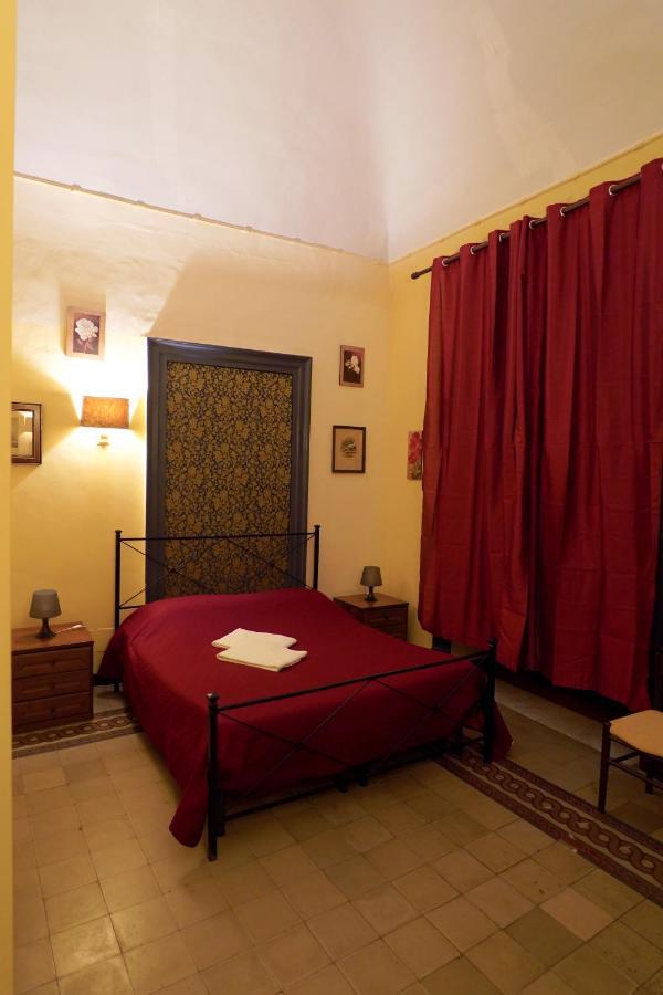 Hotel Etnea Catania-Fontanarossai nemzetközi repülőtér Kültér fotó